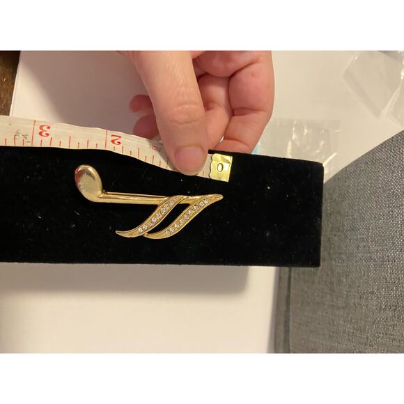 Music note brooch - Picture 4 of 4